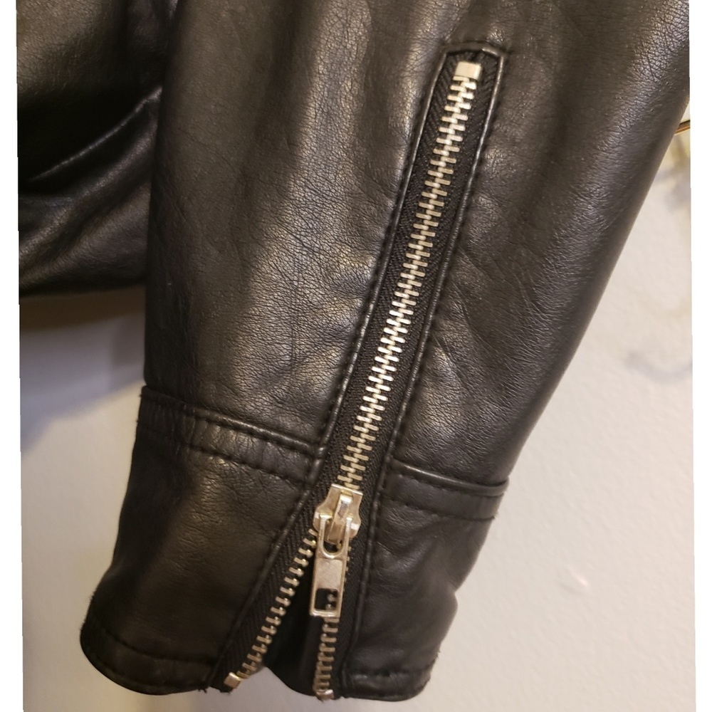 Leather jacket - Picture 3 of 5